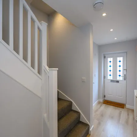 Semesterbostad Dings House With Free Parking In Super South West Location By Stae-homes Bristol
