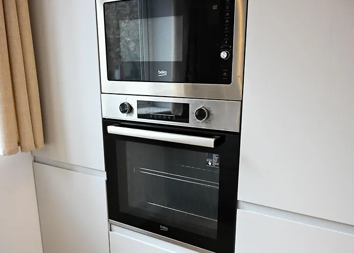 Dings House With Free Parking In Super South West Location By Stae-homes * Bristol