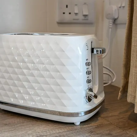 펜션 Dings House With Free Parking In Super South West Location By Stae-homes *