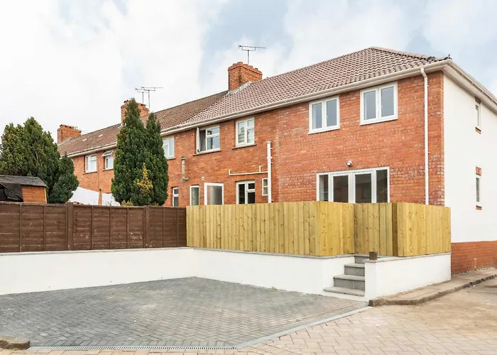 Nyaraló Dings House With Free Parking In Super South West Location By Stae-homes Bristol